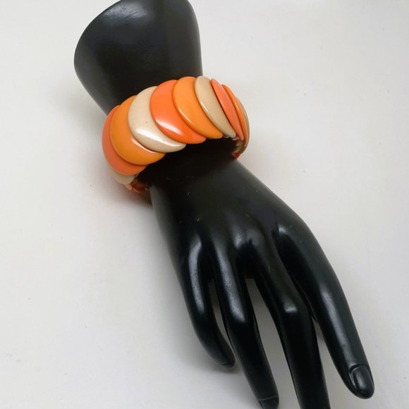 Gorgeous Orange & Cream Color Acrylic Stretch Bracelet - Picture 3 of 5